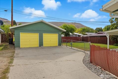 1025 River Drive Coulee Dam WA 99116