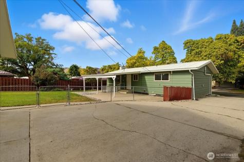 1025 River Drive Coulee Dam WA 99116