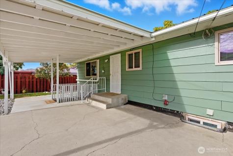 1025 River Drive Coulee Dam WA 99116