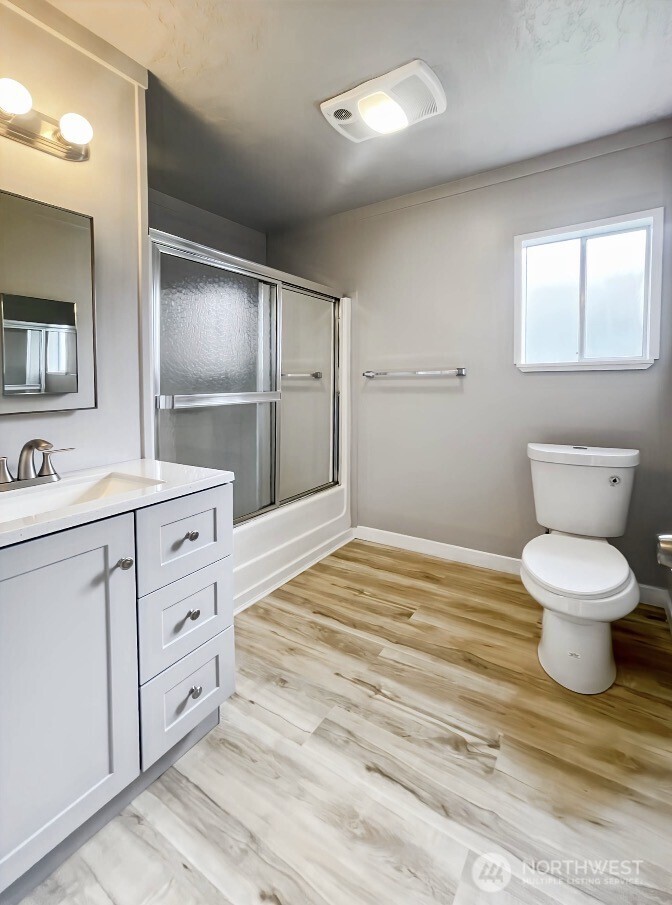 518 California Avenue South Bend WA 98586