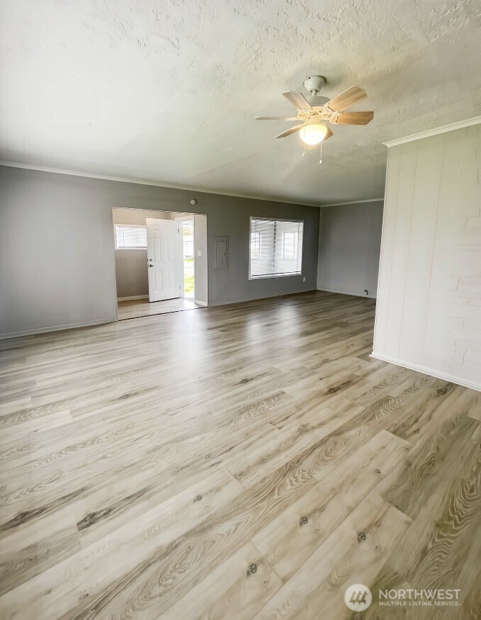 518 California Avenue South Bend WA 98586