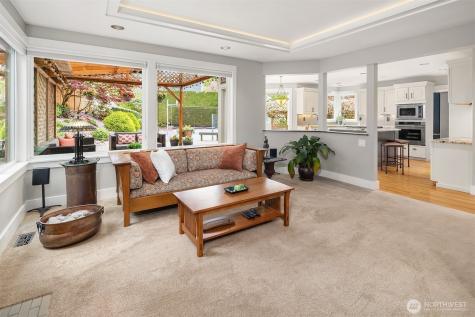 6622 NE 151st Street Kenmore WA 98028