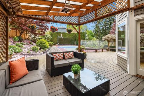 6622 NE 151st Street Kenmore WA 98028