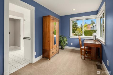 6622 NE 151st Street Kenmore WA 98028