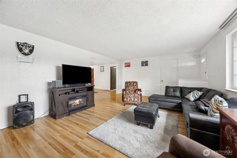 609 E 69th Street Tacoma WA 98404