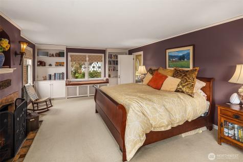 3333 43rd Avenue NE Seattle WA 98105
