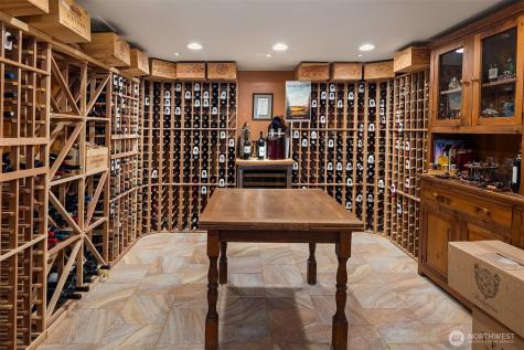3333 43rd Avenue NE Seattle WA 98105