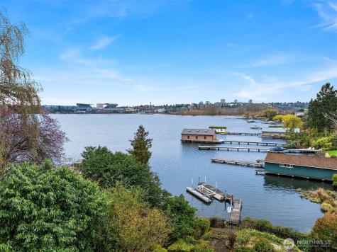 3333 43rd Avenue NE Seattle WA 98105