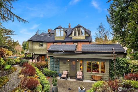 3333 43rd Avenue NE Seattle WA 98105