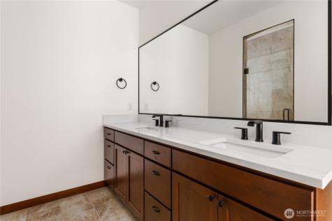 801 NW Shire Street Oak Harbor WA 98277