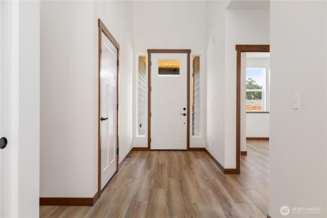 801 NW Shire Street Oak Harbor WA 98277