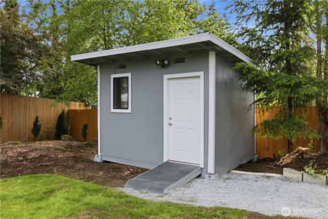 10909 SE 236th Street Kent WA 98031