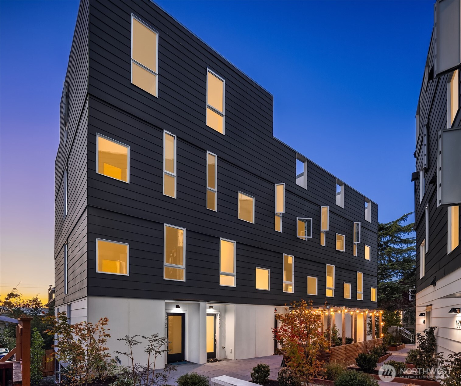 635 13th Avenue E Seattle WA 98102