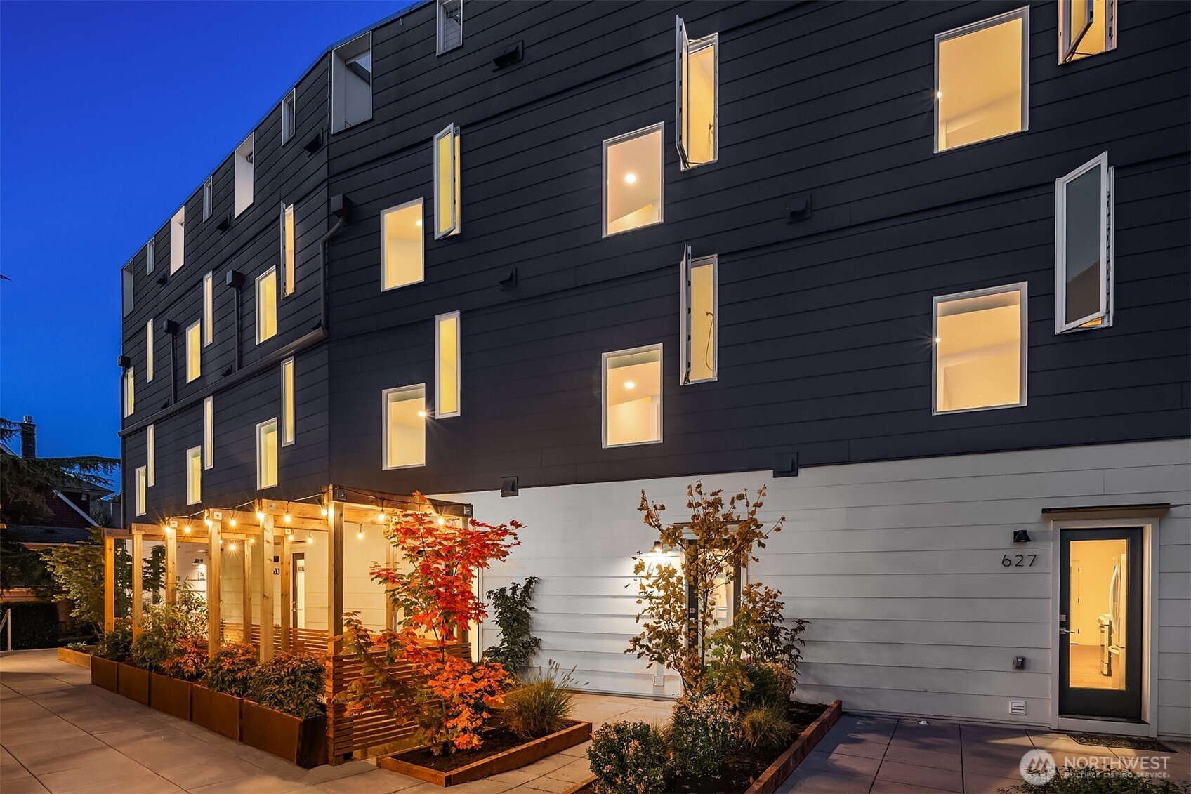 635 13th Avenue E Seattle WA 98102