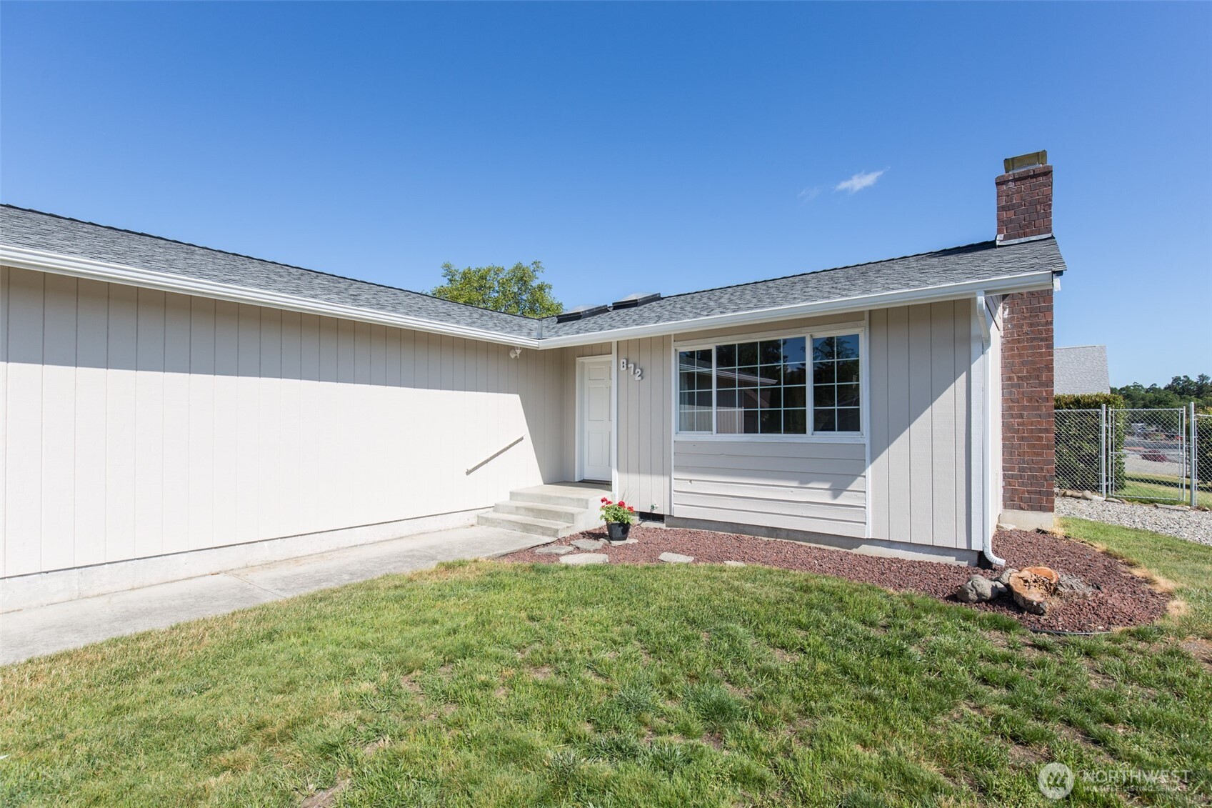 872 E Spruce Street Sequim WA 98382