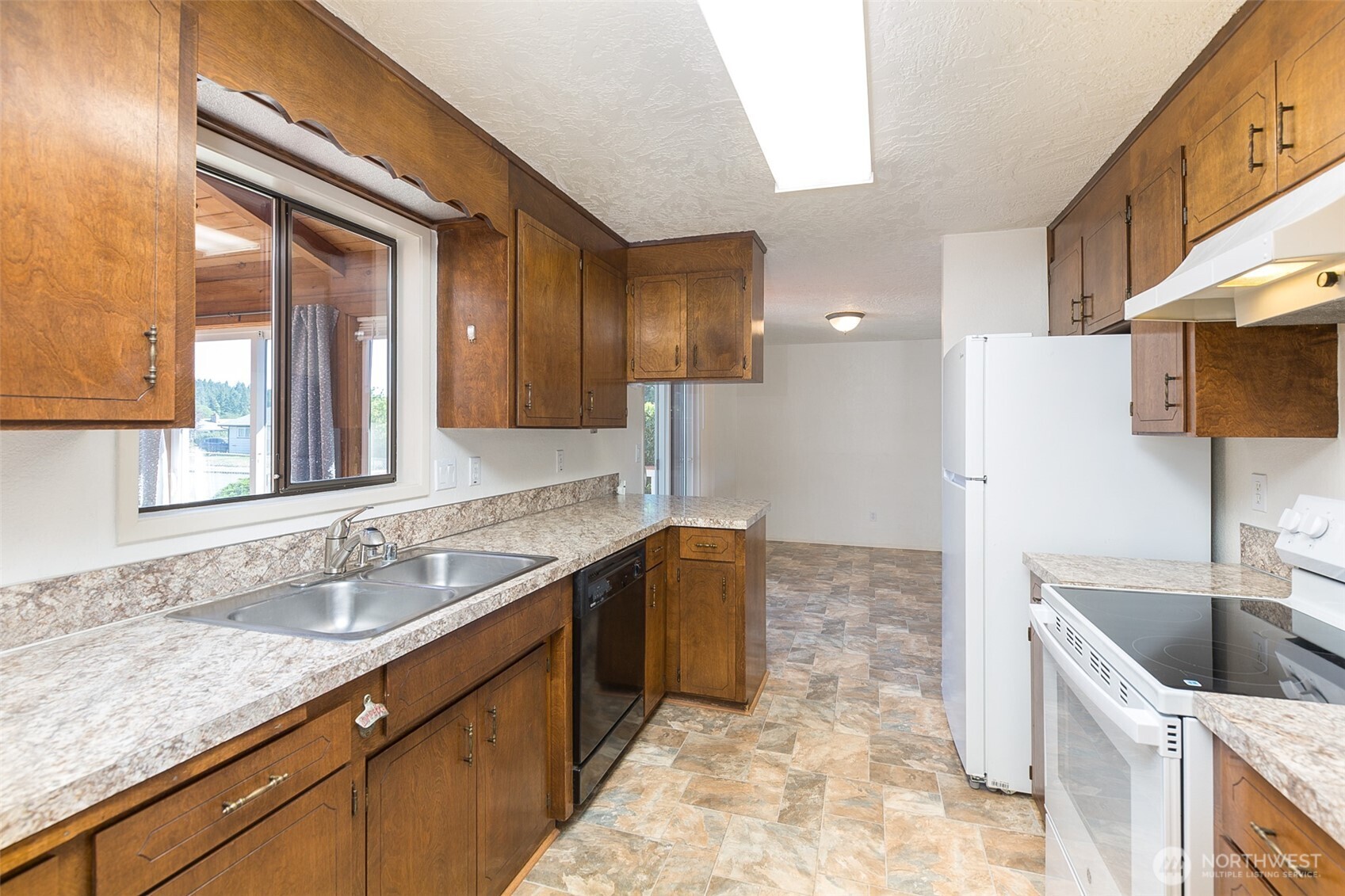 872 E Spruce Street Sequim WA 98382