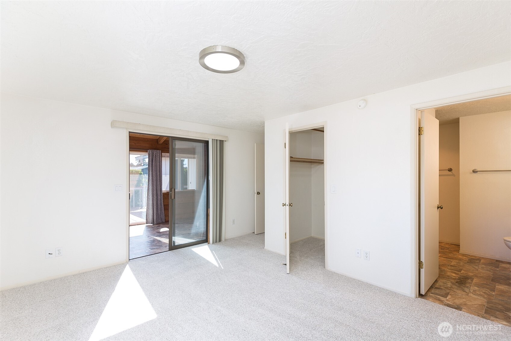 872 E Spruce Street Sequim WA 98382