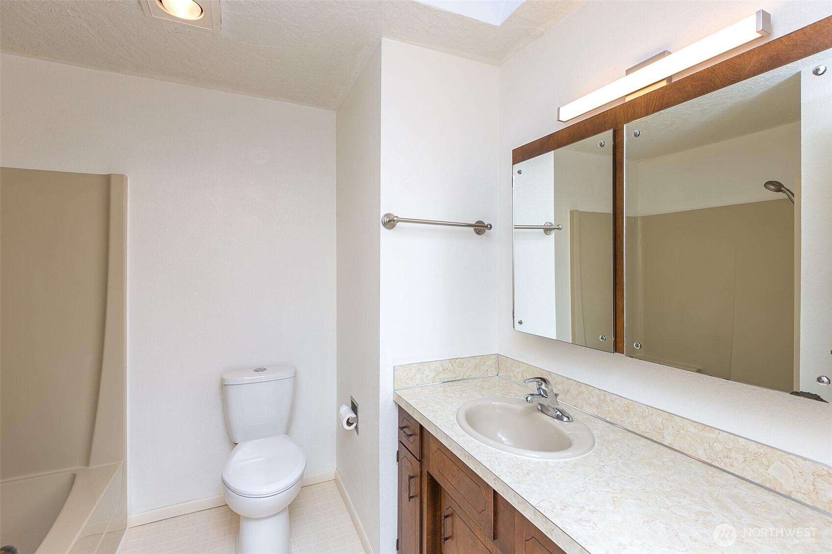 872 E Spruce Street Sequim WA 98382
