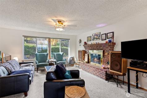 8421 Cascadia Avenue Everett WA 98208