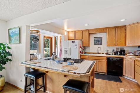 8421 Cascadia Avenue Everett WA 98208