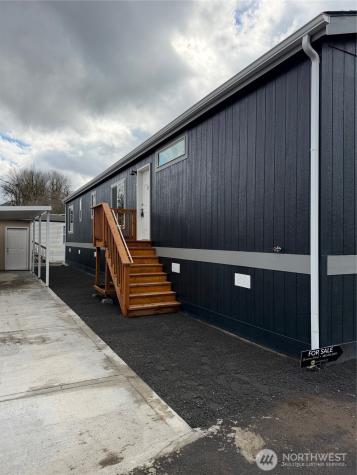 2009 Lewis River Road Woodland WA 98674