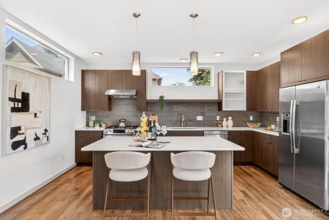 8840 Interlake Avenue N Seattle WA 98103