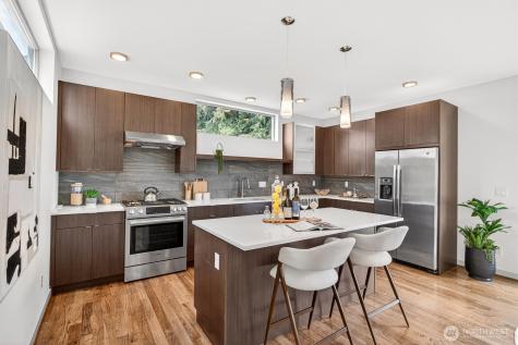 8840 Interlake Avenue N Seattle WA 98103