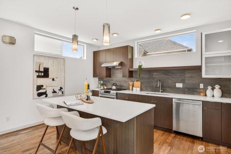 8840 Interlake Avenue N Seattle WA 98103