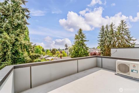 8840 Interlake Avenue N Seattle WA 98103