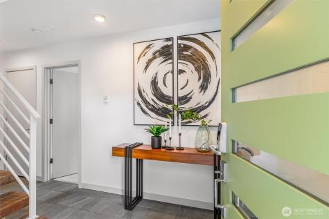 8840 Interlake Avenue N Seattle WA 98103