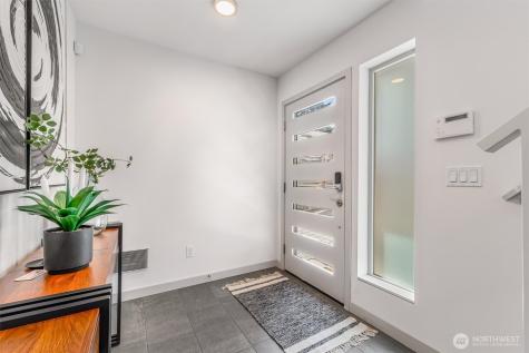 8840 Interlake Avenue N Seattle WA 98103