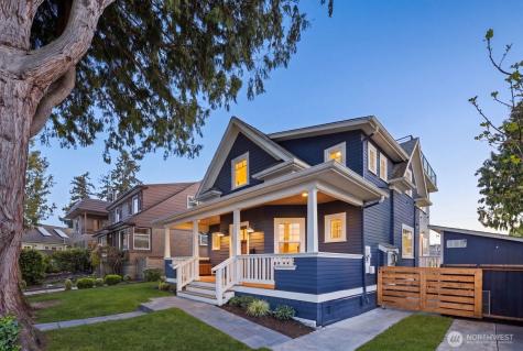 1729 41ST Seattle WA 98116