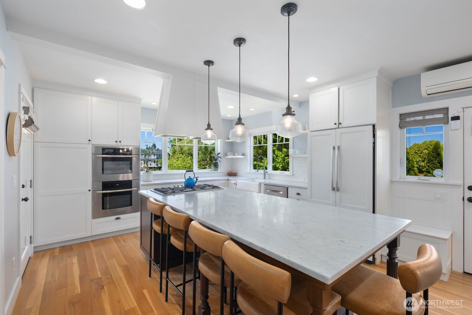 1729 41st Avenue SW Seattle WA 98116