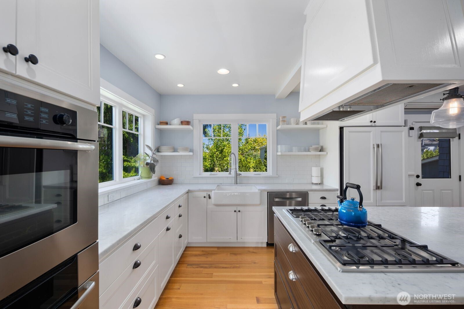 1729 41st Avenue SW Seattle WA 98116