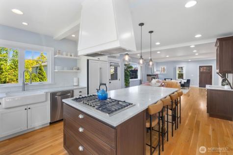 1729 41st Avenue SW Seattle WA 98116