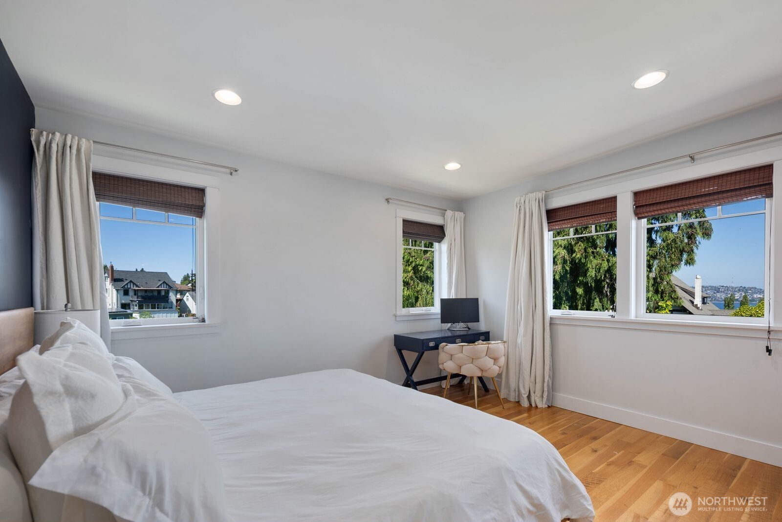 1729 41st Avenue SW Seattle WA 98116