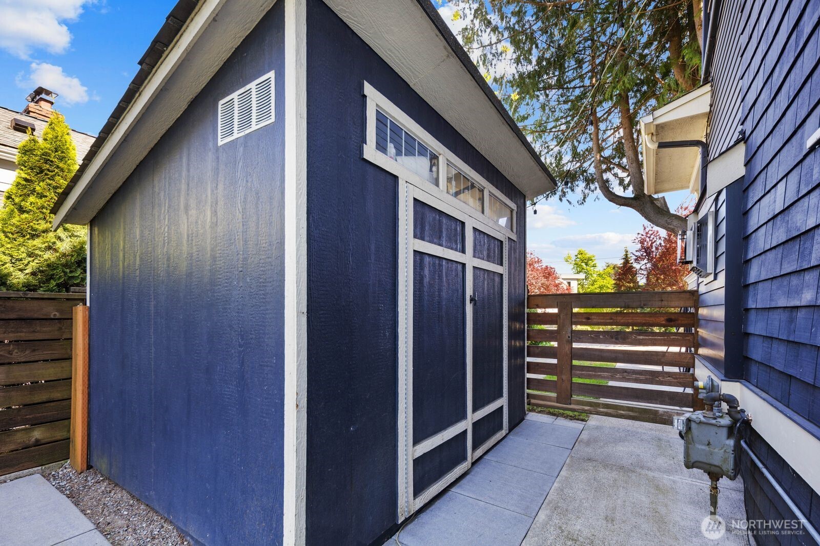 1729 41st Avenue SW Seattle WA 98116