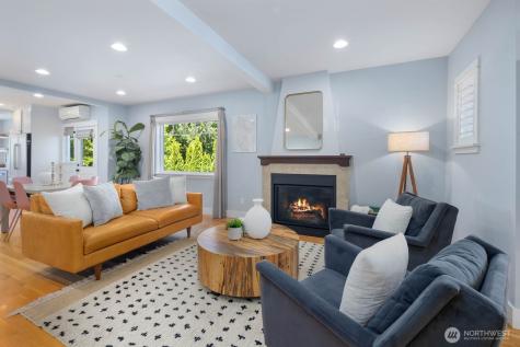 1729 41st Avenue SW Seattle WA 98116
