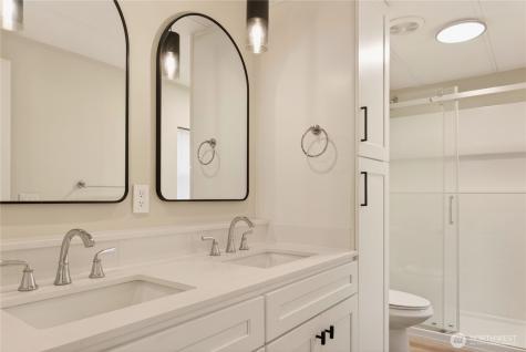 2424 S 130th Place Seatac WA 98168
