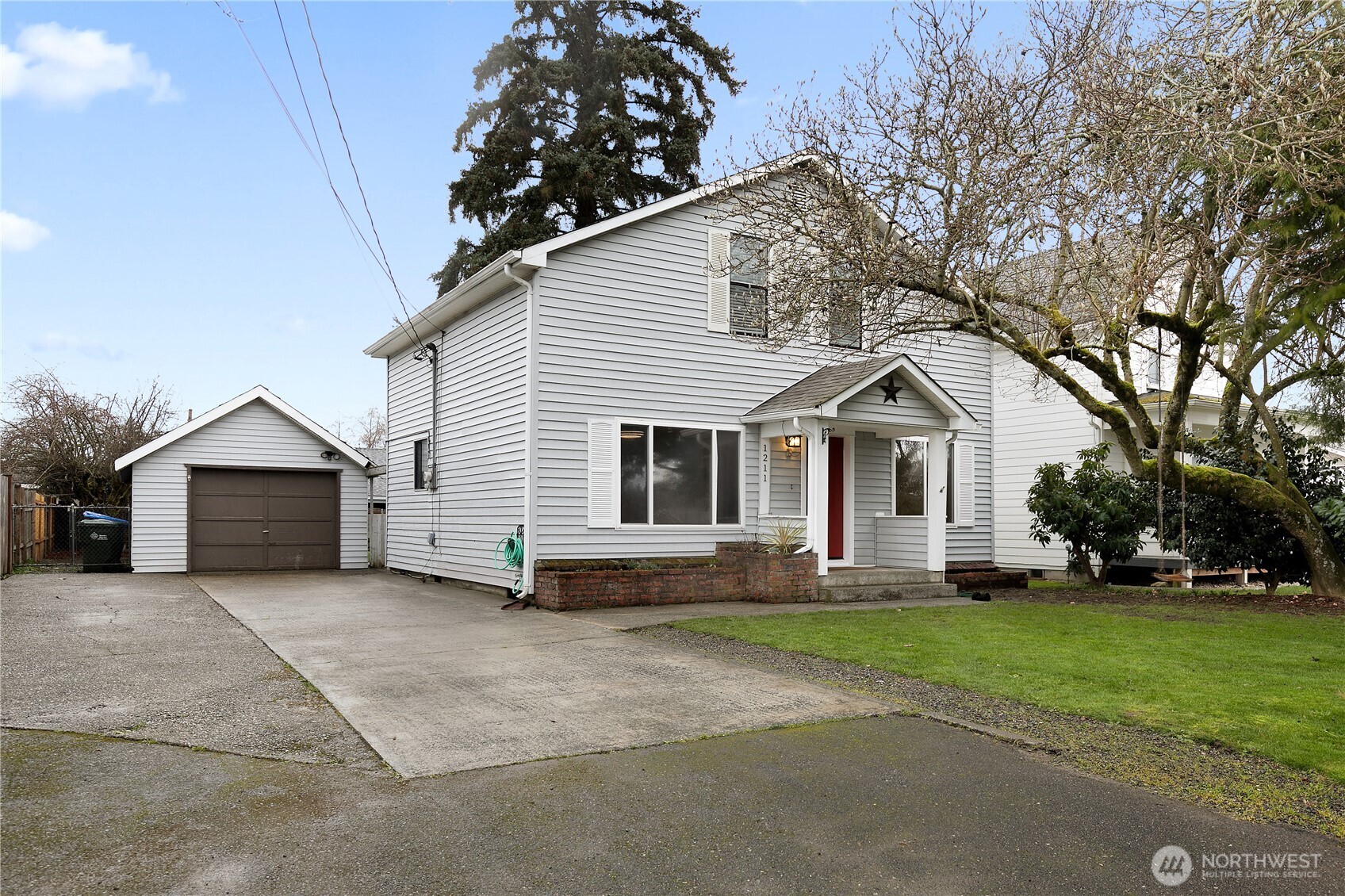 1211 9th Avenue SW Puyallup WA 98371