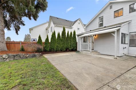 1211 9th Avenue SW Puyallup WA 98371