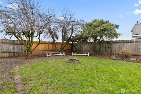 1211 9th Avenue SW Puyallup WA 98371