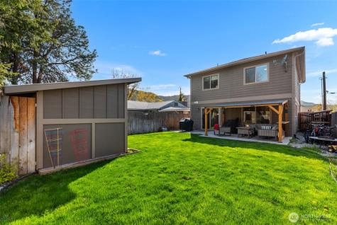 307 Chapel Street Cashmere WA 98815
