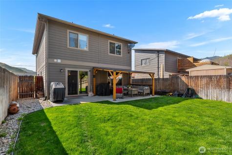 307 Chapel Street Cashmere WA 98815