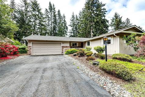 141 Leslie Sequim WA 98382