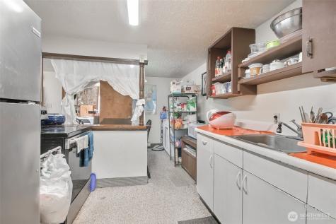 9402 48th Avenue E Tacoma WA 98446