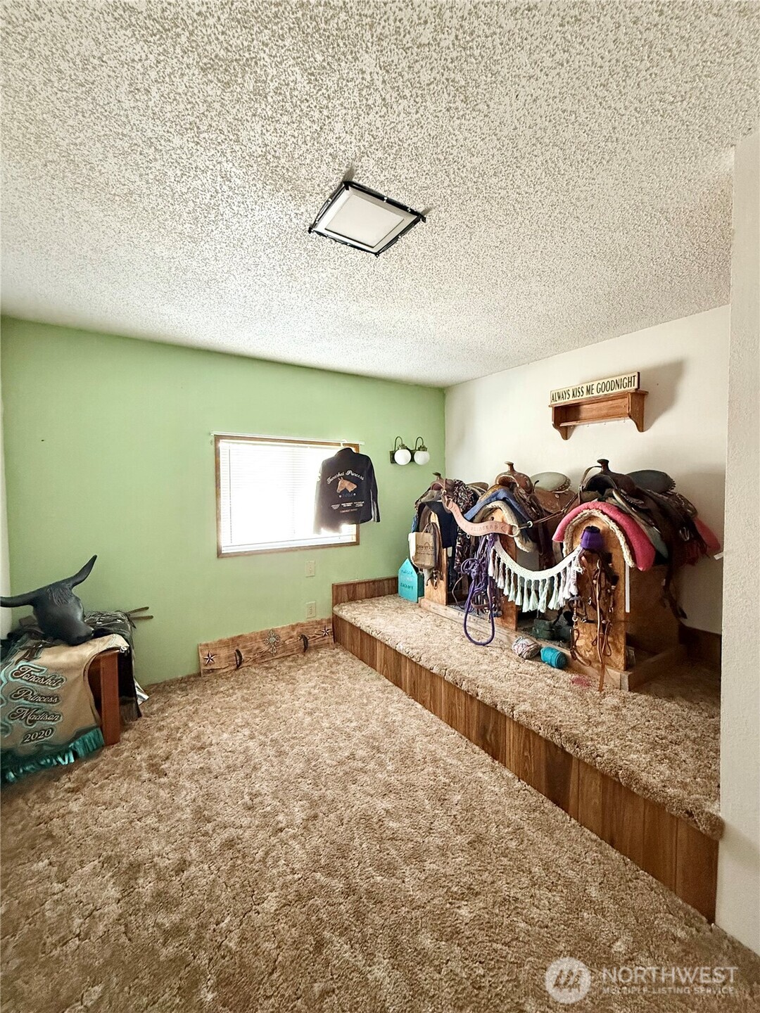 522 Golden Street Oroville WA 98844