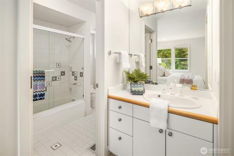 2609 Evergreen Point Road Medina WA 98039