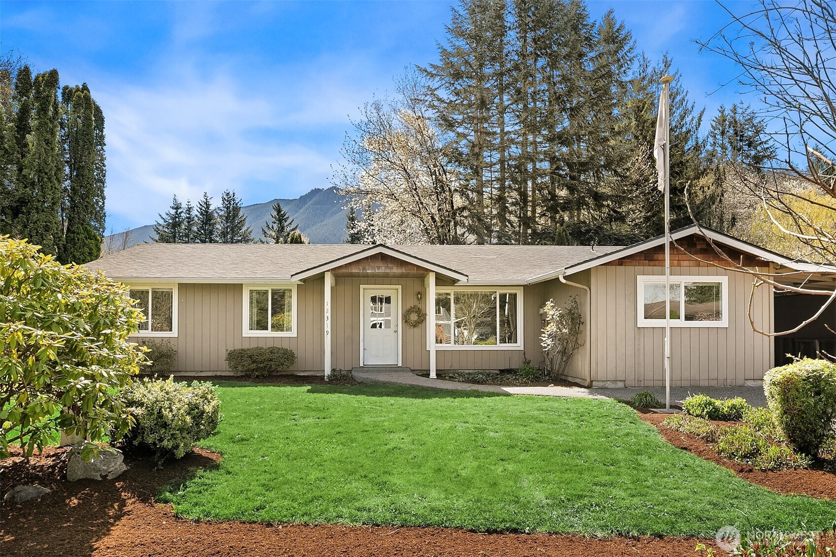 12319 415 Avenue SE North Bend WA 98045