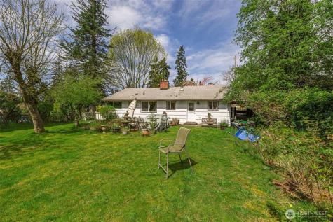 1305 N 171st Street Shoreline WA 98133